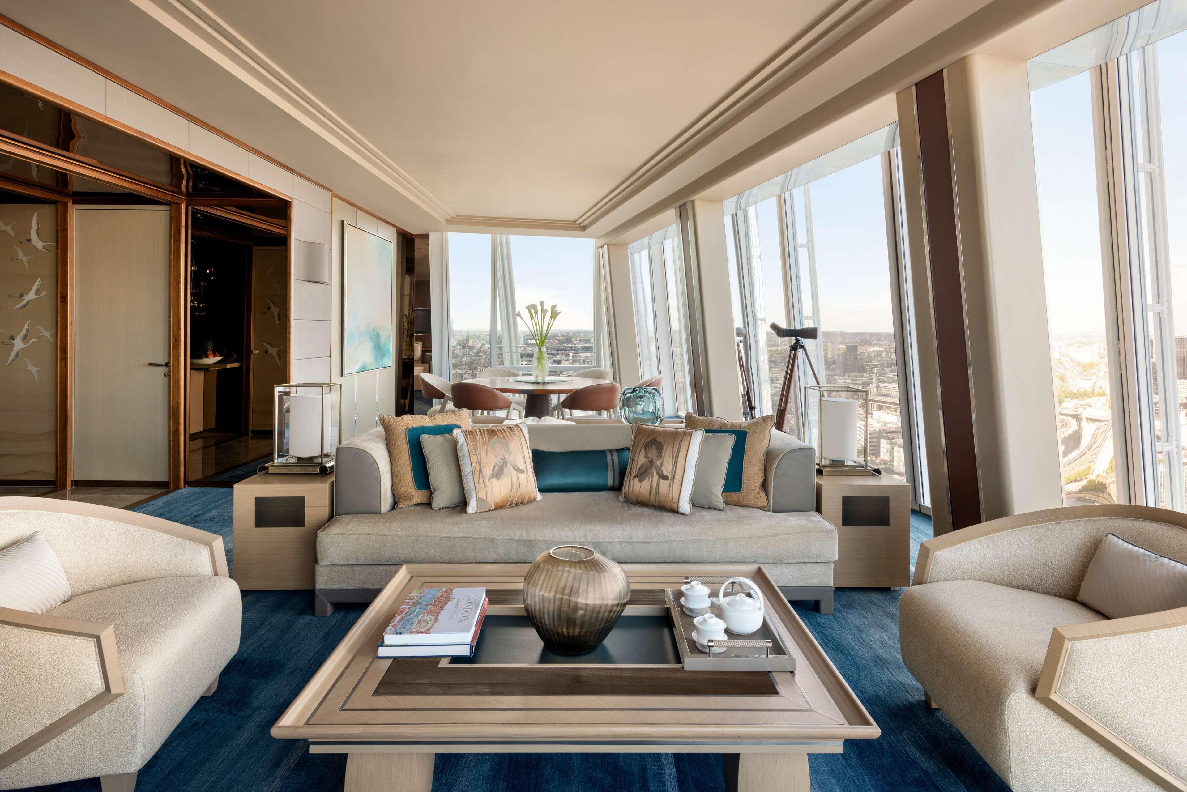 Shangri-La The Shard, London Exterior photo The interior of the Sky Residence