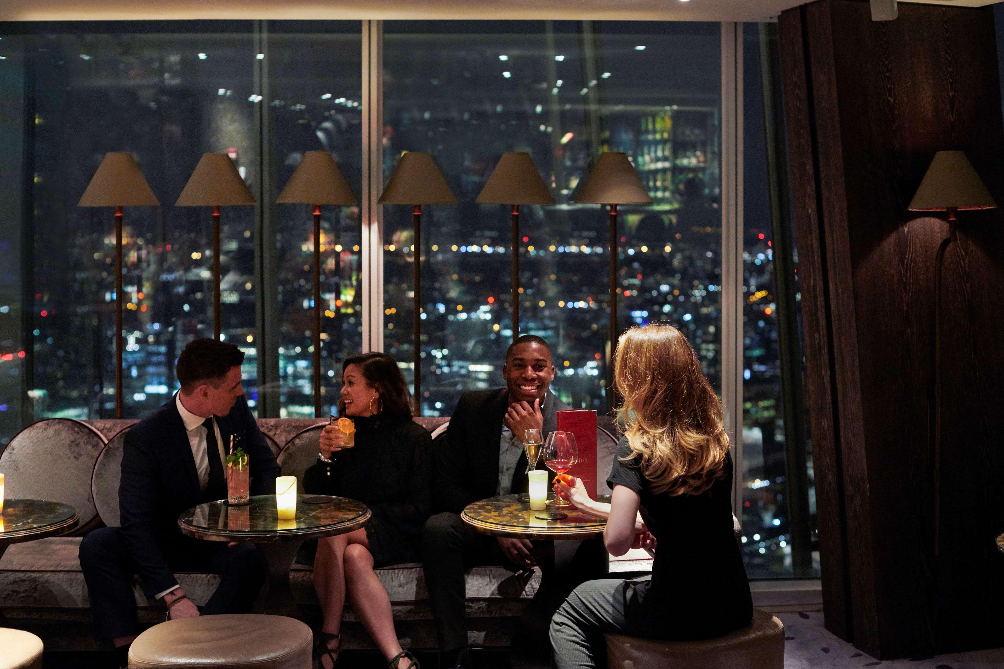 Shangri-La The Shard, London Exterior photo The bar at the 57th floor