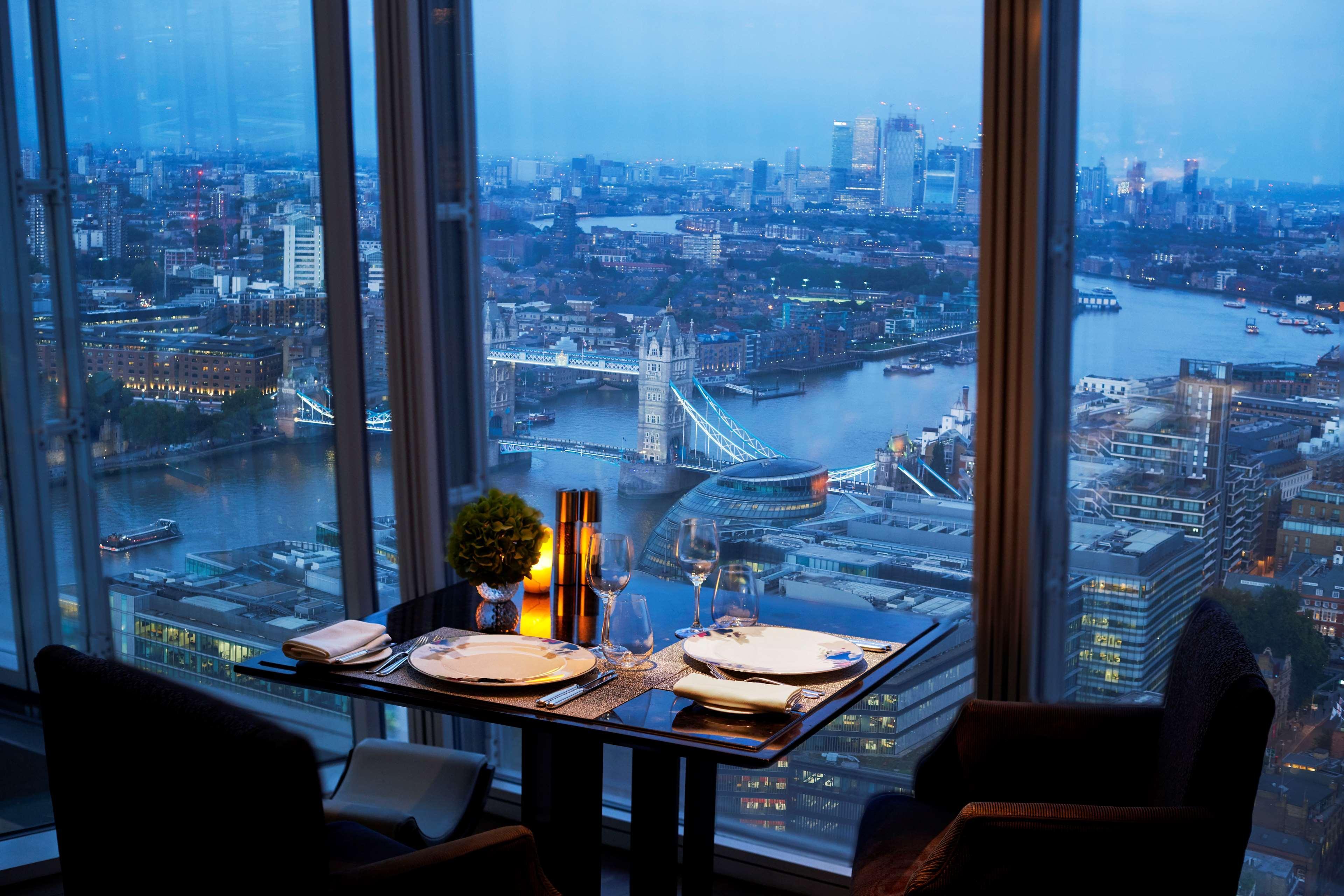 Shangri-La The Shard, London Exterior photo Interior of City Social