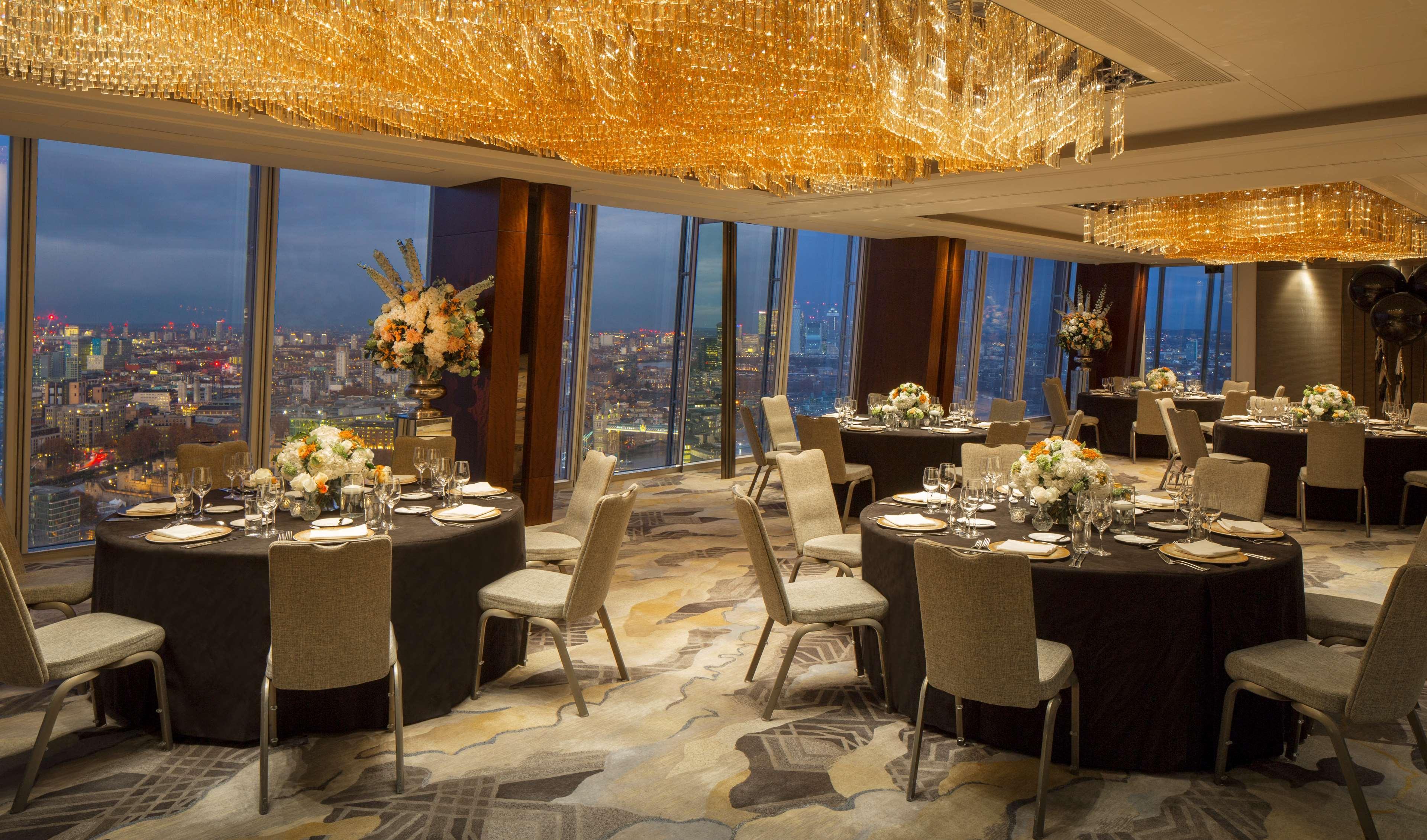 Shangri-La The Shard, London Exterior photo The 57th floor of the tower